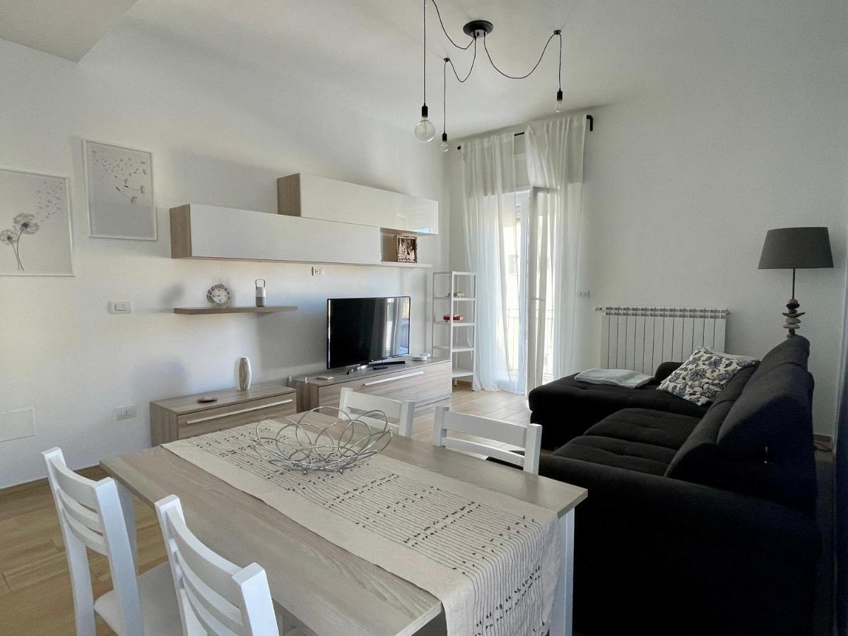 Netti Apartment Бари Экстерьер фото