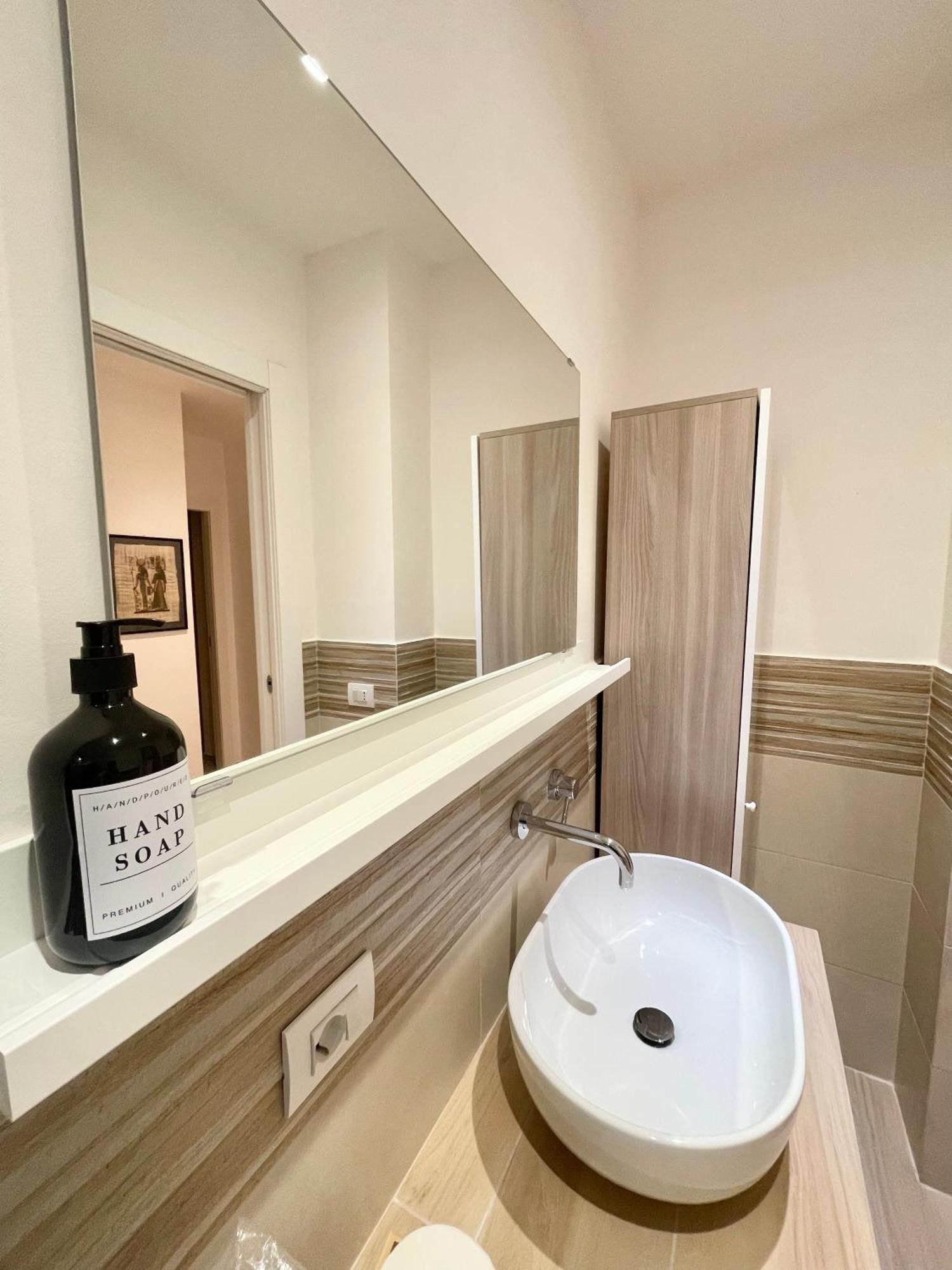 Netti Apartment Бари Экстерьер фото